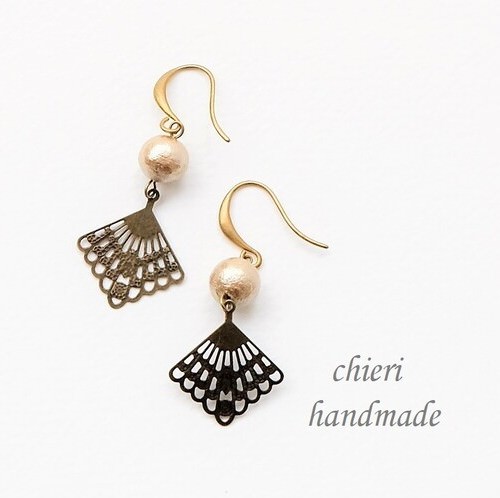 chieri アンティークなコットンパールピアス